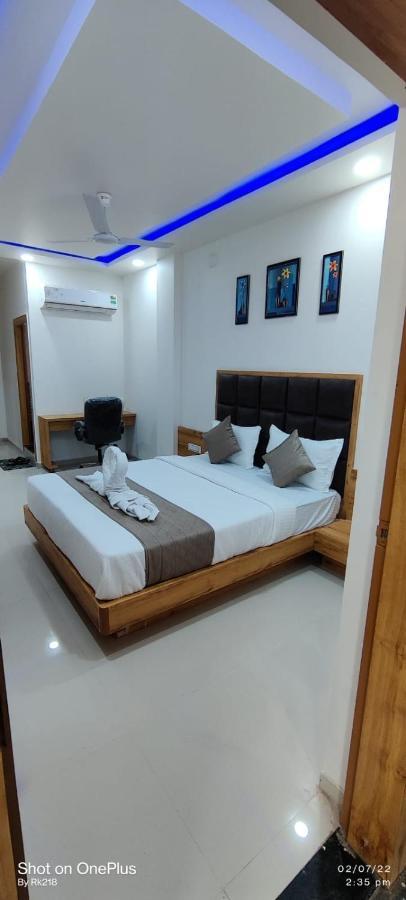 Collection O Hotel Green Park Anand Bagian luar foto