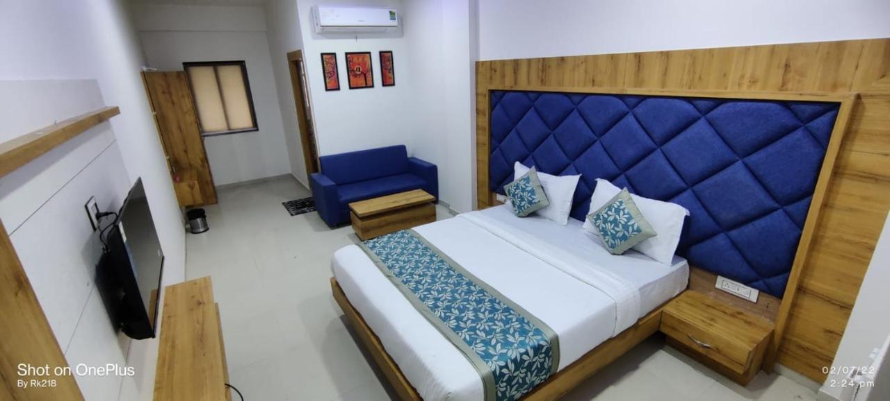 Collection O Hotel Green Park Anand Bagian luar foto