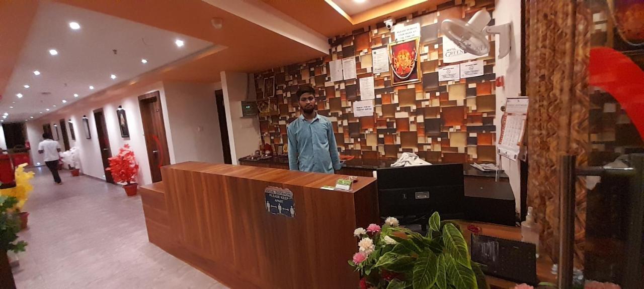 Collection O Hotel Green Park Anand Bagian luar foto